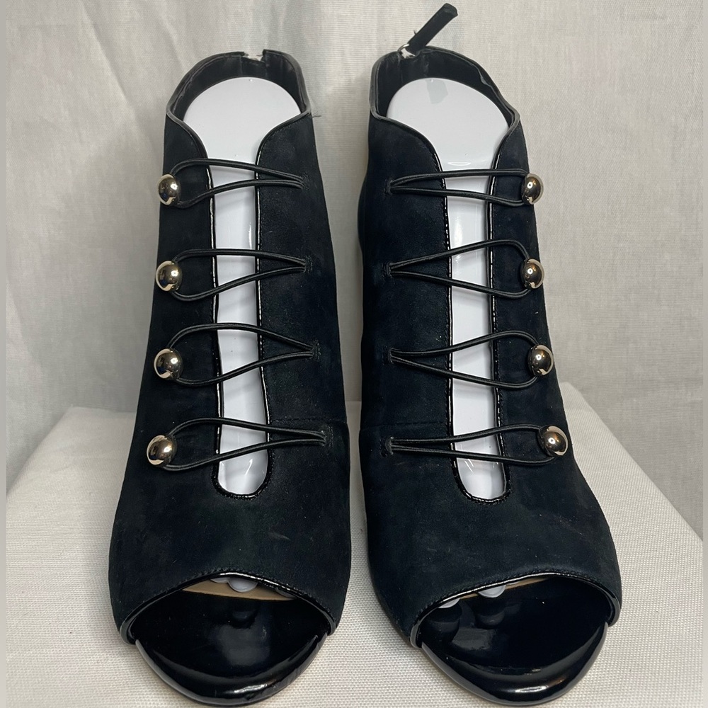 White House Black Market Black Stiletto Bootie Women’s Size 9